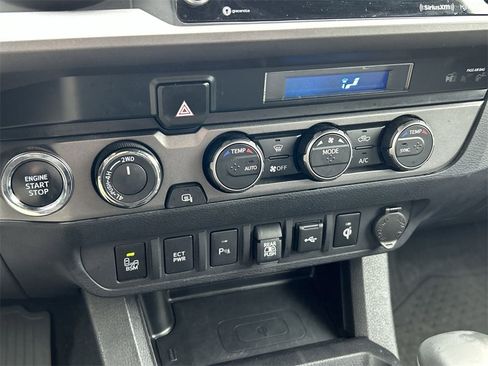 Used 2023 Toyota Tacoma TRD Off-Road image 21