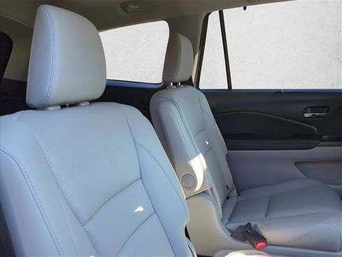 Used 2022 Honda Pilot Elite image 21