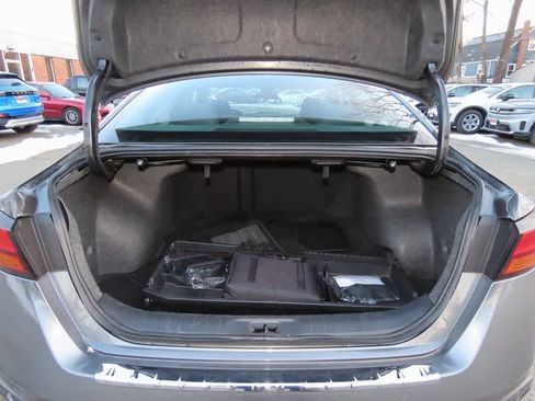 Used 2022 Nissan Altima 2.5 SV image 11