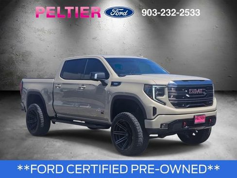 Used 2022 GMC Sierra 1500 AT4 w/ AT4 Preferred Package AWD/4WD image 1