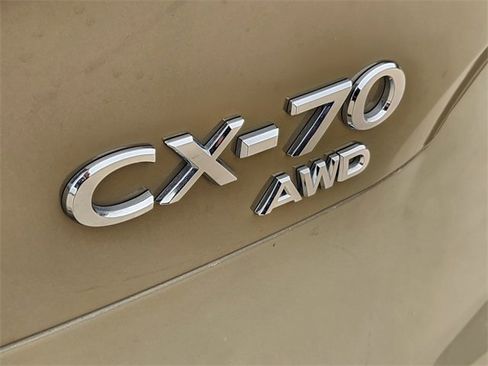 Used 2025 MAZDA CX-70 Plug-In Hybrid w/ Premium Plus image 11