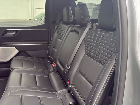 Used 2025 GMC Sierra EV Denali AWD/4WD image 30