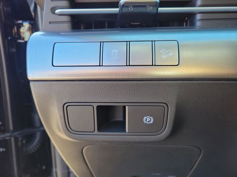 New 2026 Hyundai Kona SEL Premium image 17