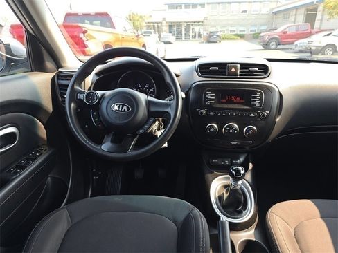 Used 2015 Kia Soul image 15