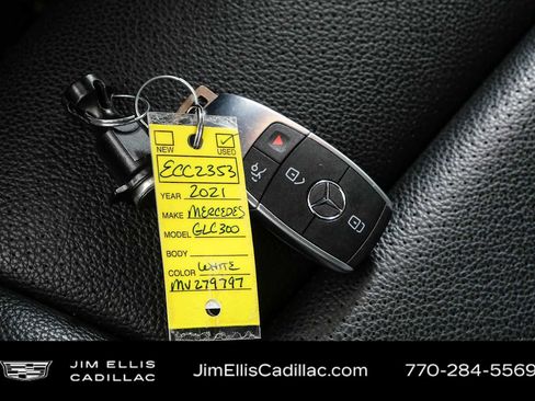 Used 2021 Mercedes-Benz GLC 300 4MATIC w/ Multimedia Package image 38