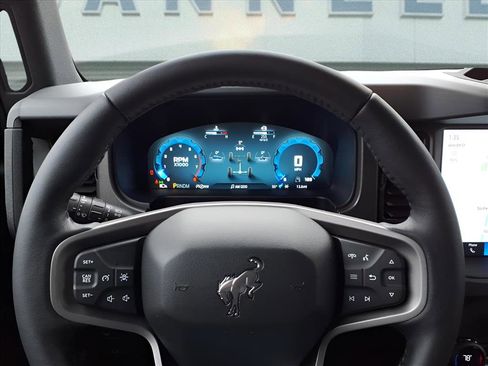 New 2025 Ford Bronco Badlands w/ Sasquatch Package image 15