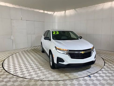 Used 2023 Chevrolet Equinox LS w/ LS Convenience Package FWD image 45