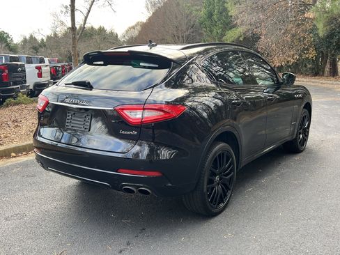 Used 2018 Maserati Levante GranSport image 5