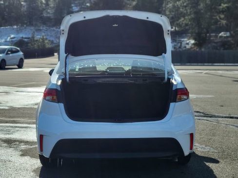 Used 2025 Toyota Corolla LE image 19