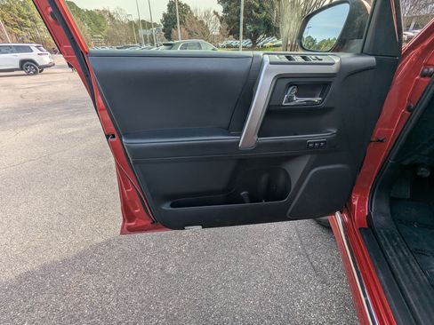 Used 2022 Toyota 4Runner Limited image 16