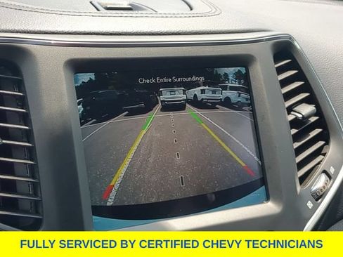 Used 2023 Jeep Cherokee Altitude Lux AWD/4WD image 33