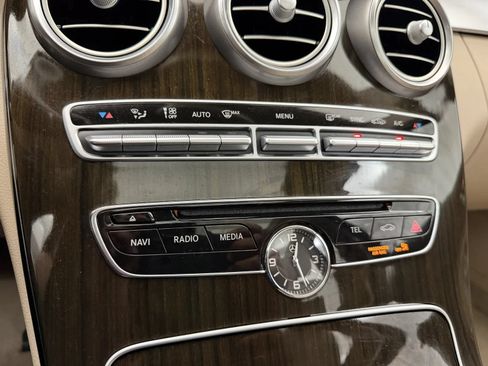 Used 2017 Mercedes-Benz C 300 4MATIC Sedan image 24