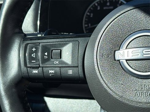 Certified 2024 Nissan Pathfinder SL image 8