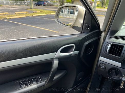 Used 2005 Porsche Cayenne S AWD/4WD image 44