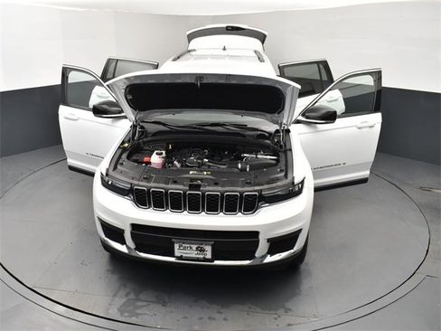 Used 2025 Jeep Grand Cherokee L Limited w/ Trailer Tow Package image 26