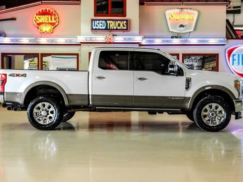 Used 2018 Ford F250 King Ranch w/ King Ranch Ultimate Package AWD/4WD image 11