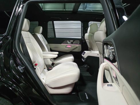 Used 2024 Mercedes-Benz GLS 63 AMG 4MATIC image 21