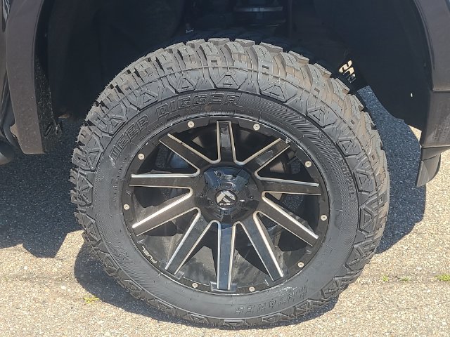 Used 2022 Chevrolet Silverado 1500 RST AWD/4WD image 9
