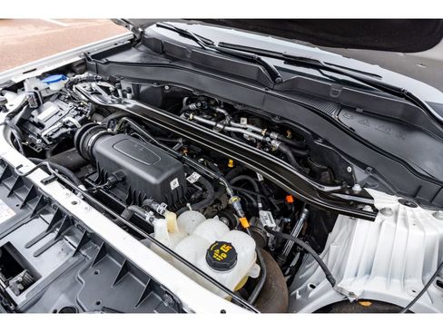 Used 2024 Ford Explorer Limited image 31