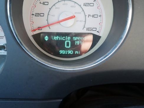 Used 2013 Dodge Challenger R/T Plus image 16