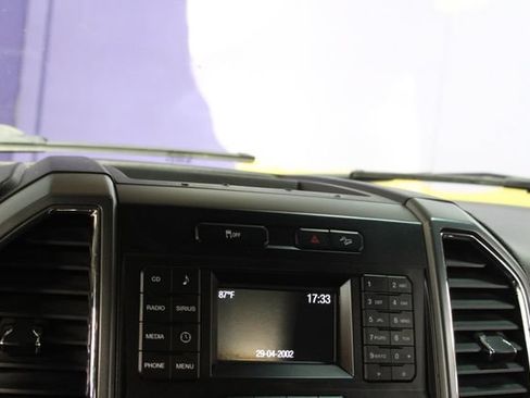 Used 2018 Ford F250 XLT w/ FX4 Off-Road Package AWD/4WD image 19