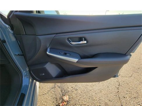 New 2025 Nissan Sentra SR w/ SR Premium Package image 10