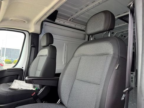 New 2026 RAM ProMaster 2500 w/ Convenience Group FWD image 10