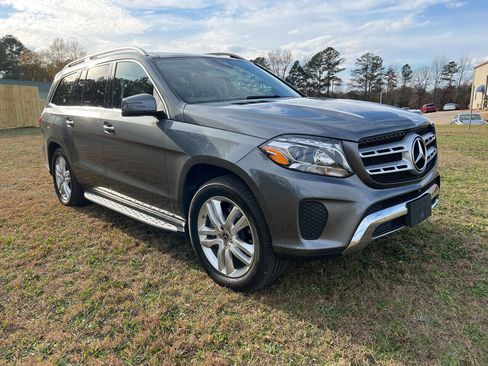 Used 2018 Mercedes-Benz GLS 450 4MATIC image 3