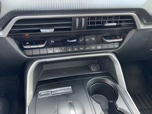 Used 2024 MAZDA CX-90 3.3 Turbo w/ Select Package image 21