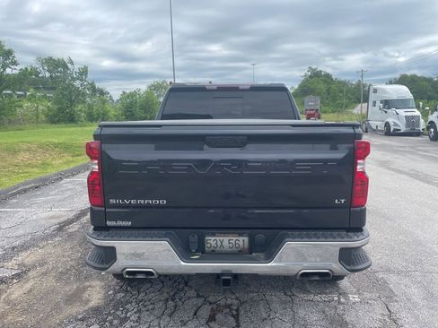 Used 2022 Chevrolet Silverado 1500 LT AWD/4WD image 8