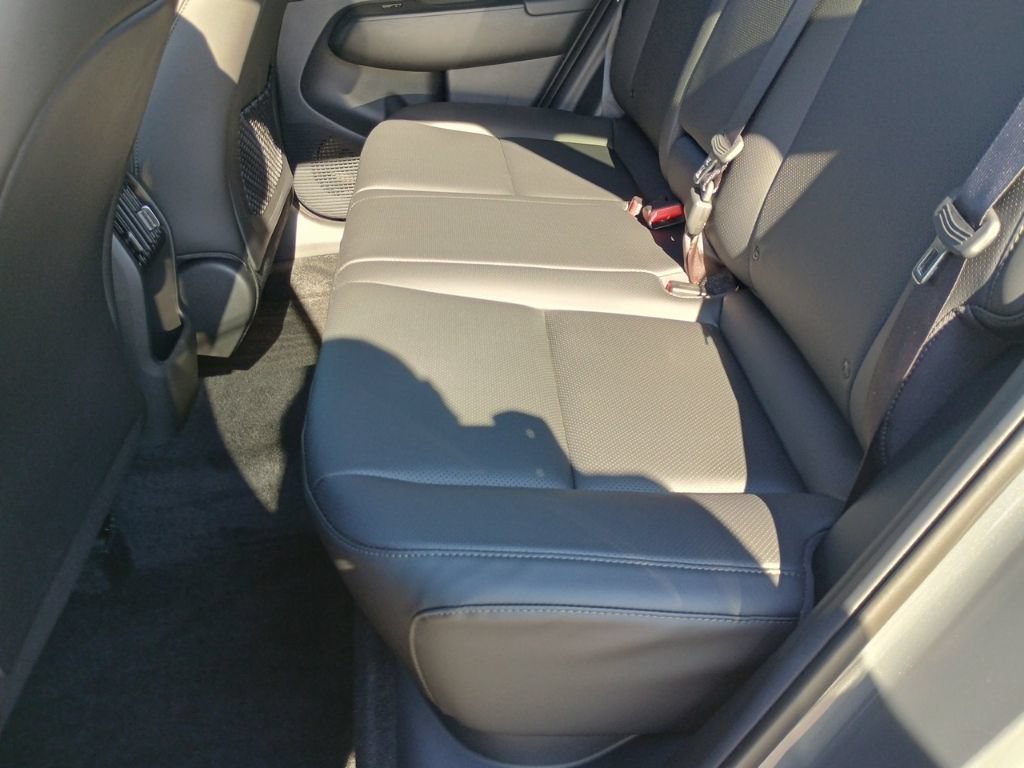 Used 2025 Hyundai Kona Limited FWD image 16