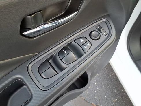 New 2025 Nissan Versa SV w/ Trunk Package image 21