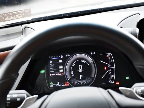 Certified 2025 Lexus ES 300h w/ Premium Package image 25