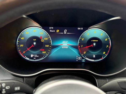 Used 2021 Mercedes-Benz GLC 300 4MATIC image 23