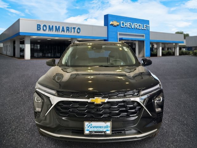 New 2026 Chevrolet Trax LT w/ Driver Confidence Package FWD image 5