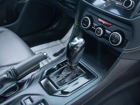 Used 2022 Subaru Crosstrek 2.5i Sport w/ Moonroof Package image 14