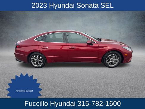 Used 2023 Hyundai Sonata SEL w/ Convenience Package FWD image 4
