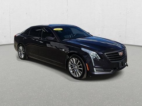Used 2018 Cadillac CT6 Luxury image 3
