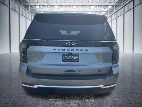 New 2026 Chevrolet Suburban LT w/ Comfort Package AWD/4WD image 5