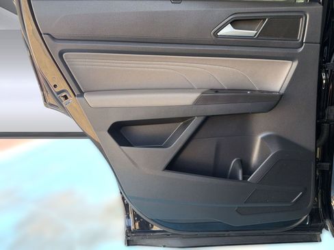 Used 2022 Volkswagen Atlas SE image 13