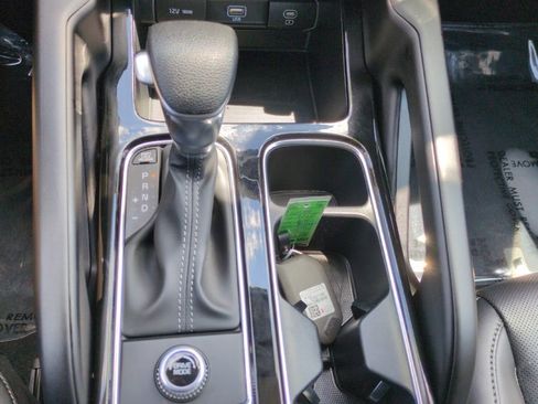 Used 2025 Kia Telluride LX FWD image 22