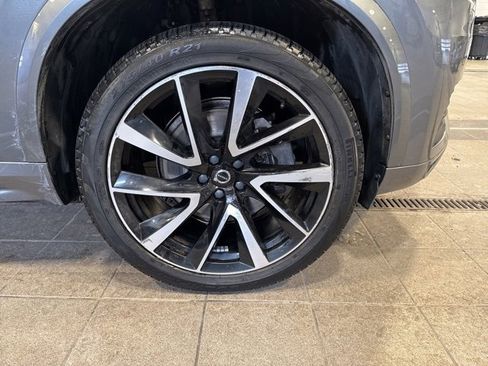 Used 2020 Volvo XC90 T6 Momentum w/ Protection Package image 8