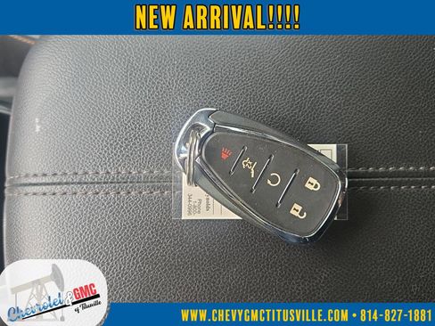 Used 2023 Chevrolet Equinox Premier image 23