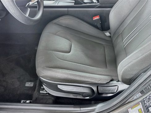Used 2024 Hyundai Elantra SEL FWD image 14