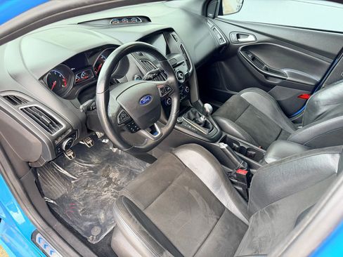 Used 2017 Ford Focus RS image 9