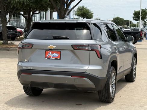 Used 2025 Chevrolet Equinox LT FWD image 4