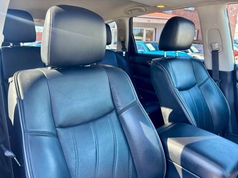 Used 2015 INFINITI QX60 AWD w/ Premium Package image 17