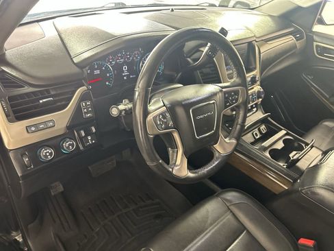 Used 2018 GMC Yukon Denali w/ Open Road Package AWD/4WD image 12