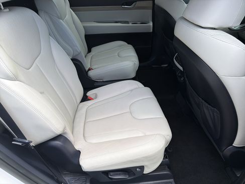Used 2021 Hyundai Palisade SEL w/ Premium Package AWD/4WD image 16