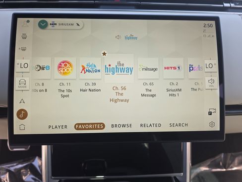 Used 2025 Land Rover Range Rover Long Wheelbase SE image 24